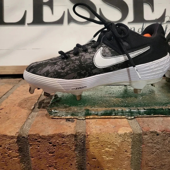 Nike Alpha Huarache Elite 2 Low Softball Metal Cleats #AJ7732-001 - Picture 11 of 11